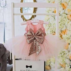 Meet your Posher, Edith